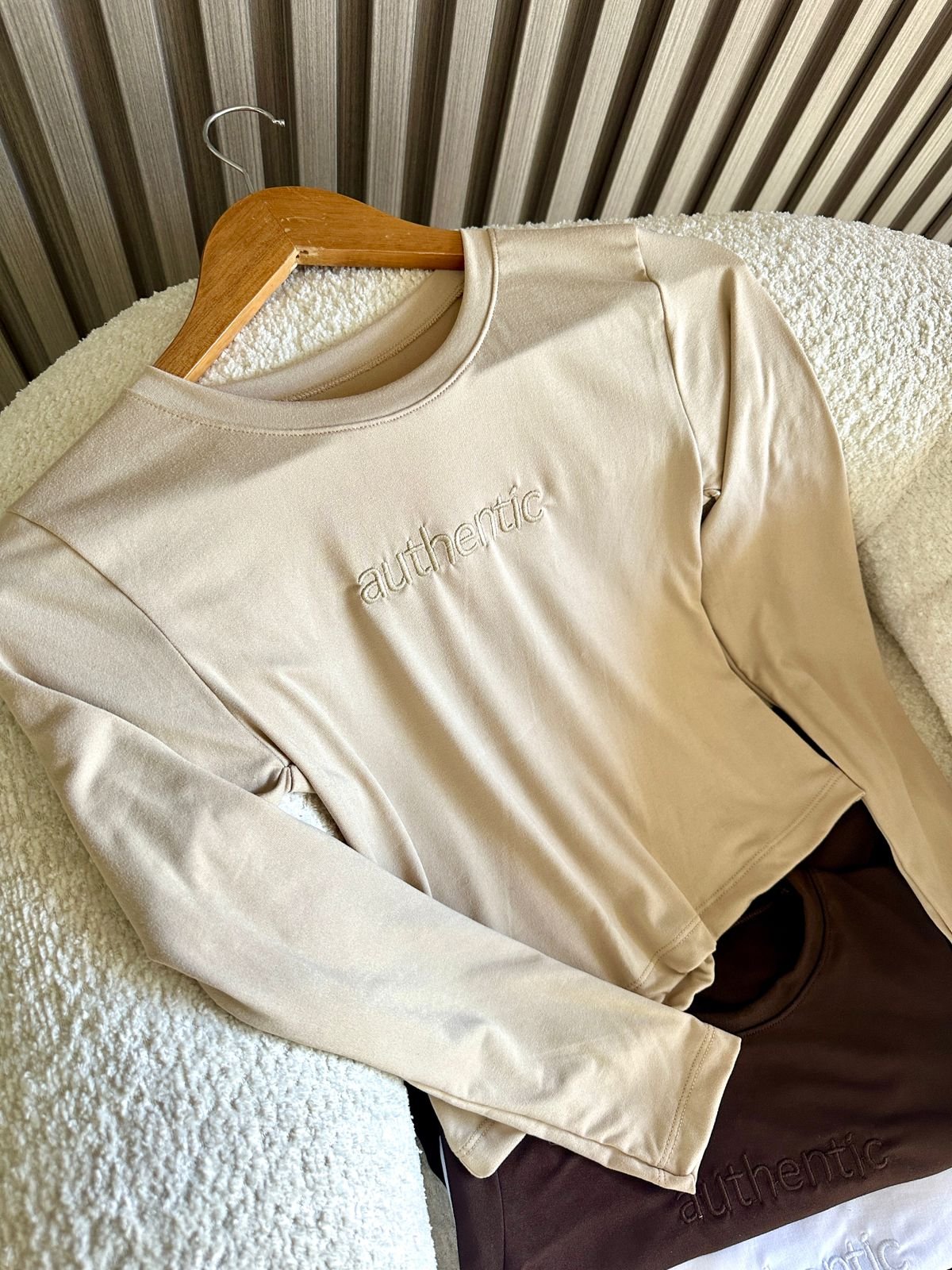 Camiseta authentic