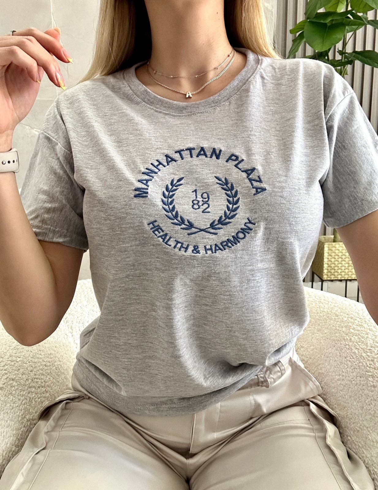 Remera bordada Manhattan plaza