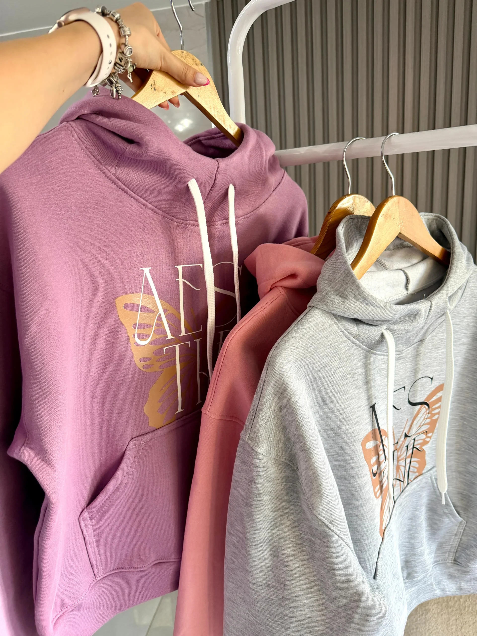 Buzo canguro MARIPOSA