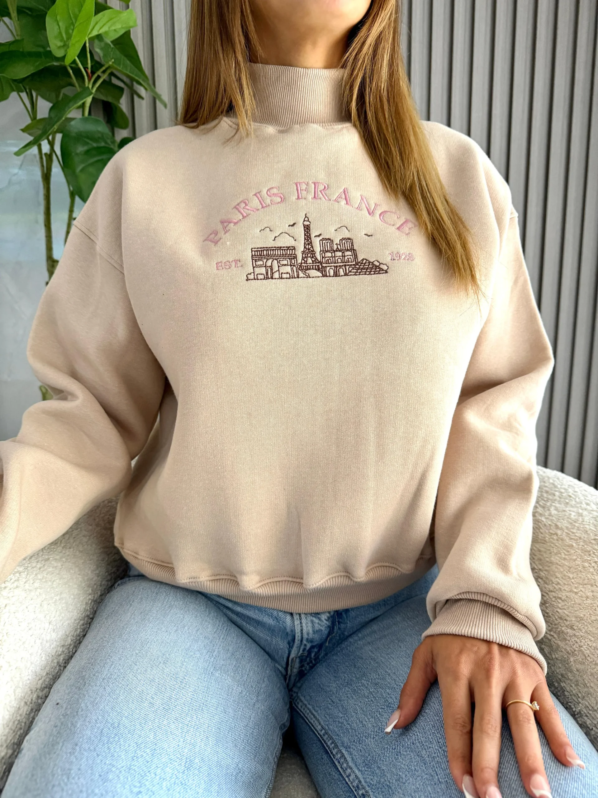 Alternative view of Buzo cuello alto PARIS FRANCE