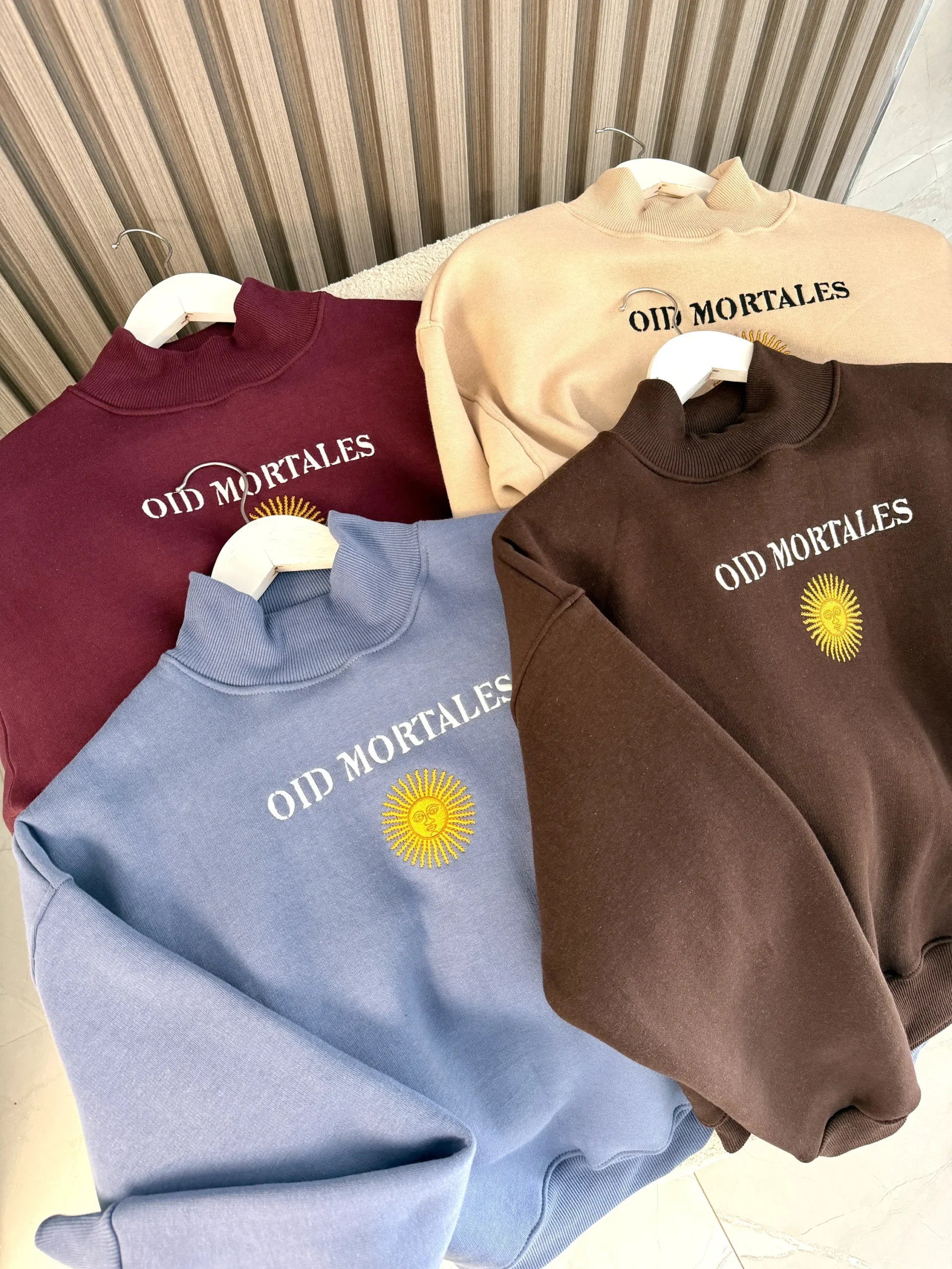 Buzo cuello alto OID MORTALES