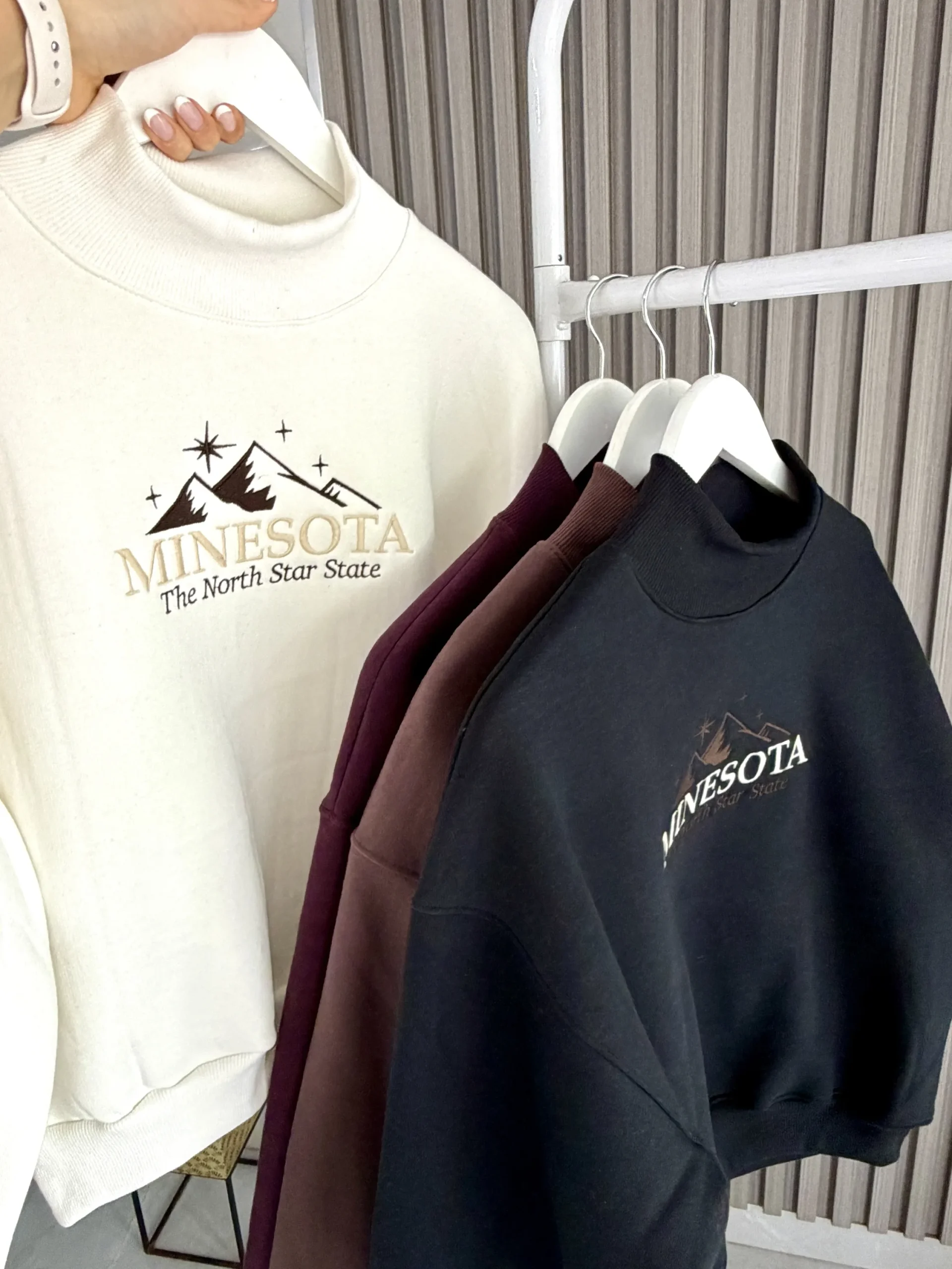 Buzo cullo alto MINESOTA