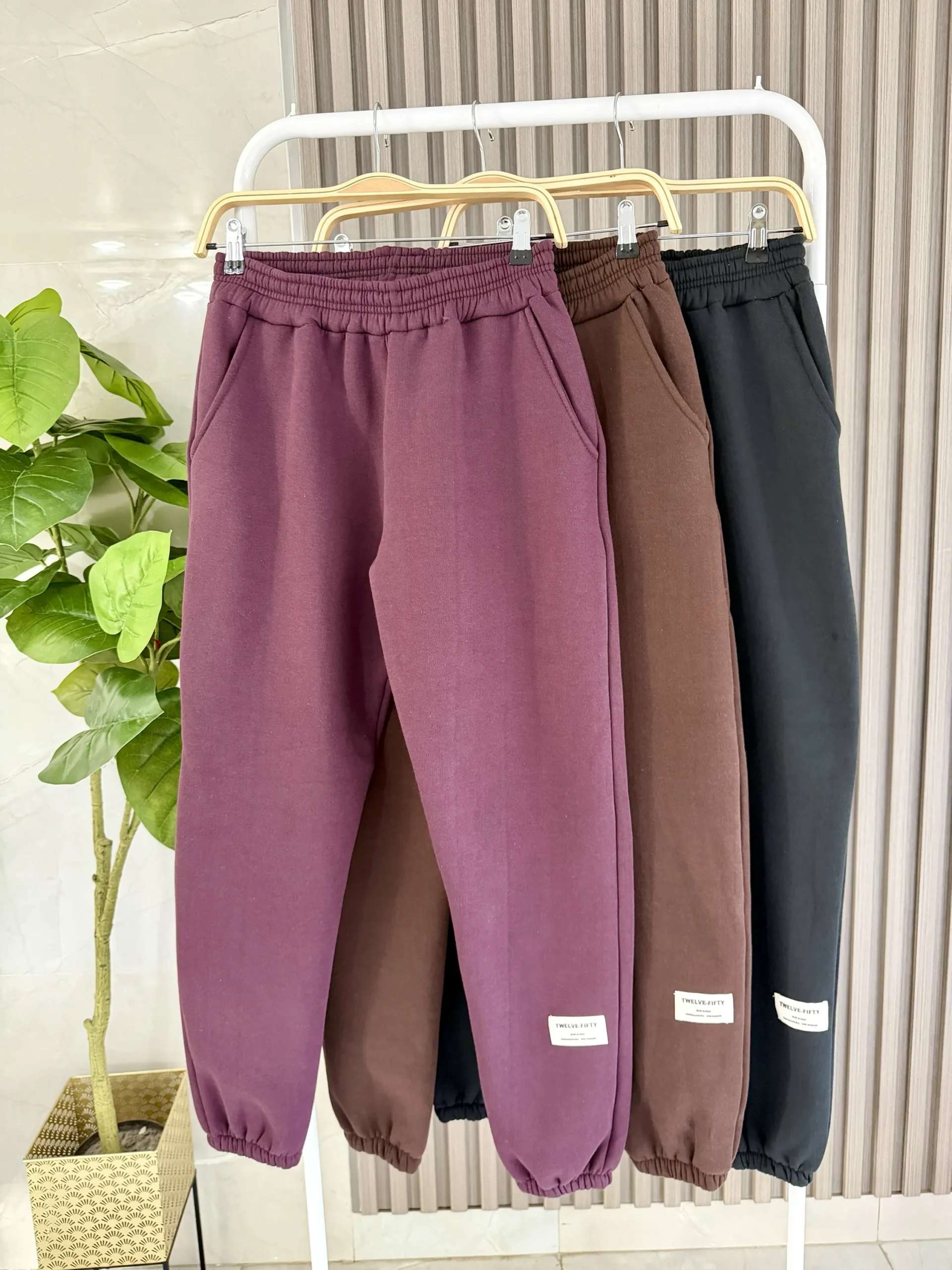 Alternative view of Pantalon JOGGER FRISADO