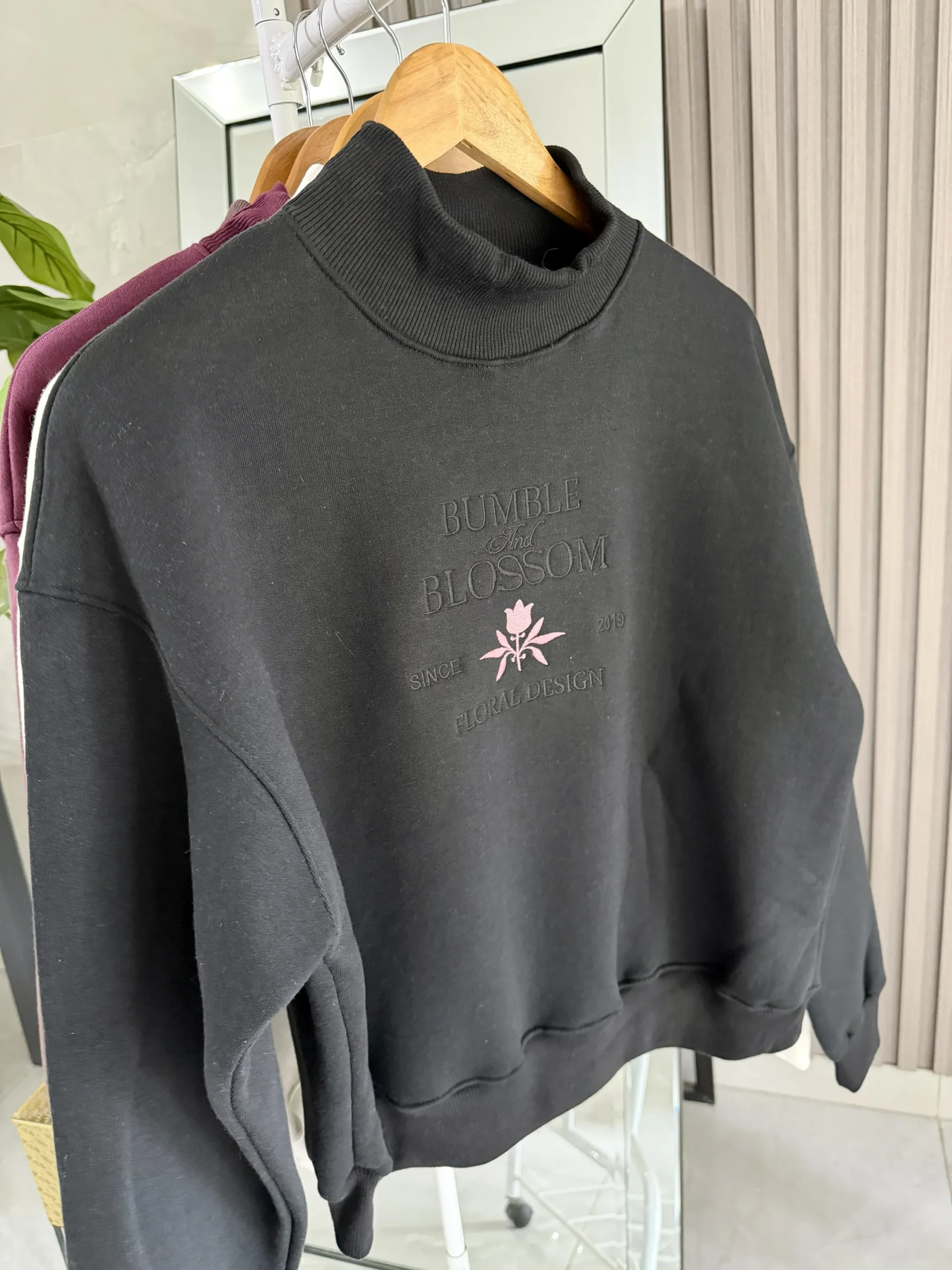 Buzo cuello alto FLORAL DESIGN - Image 7