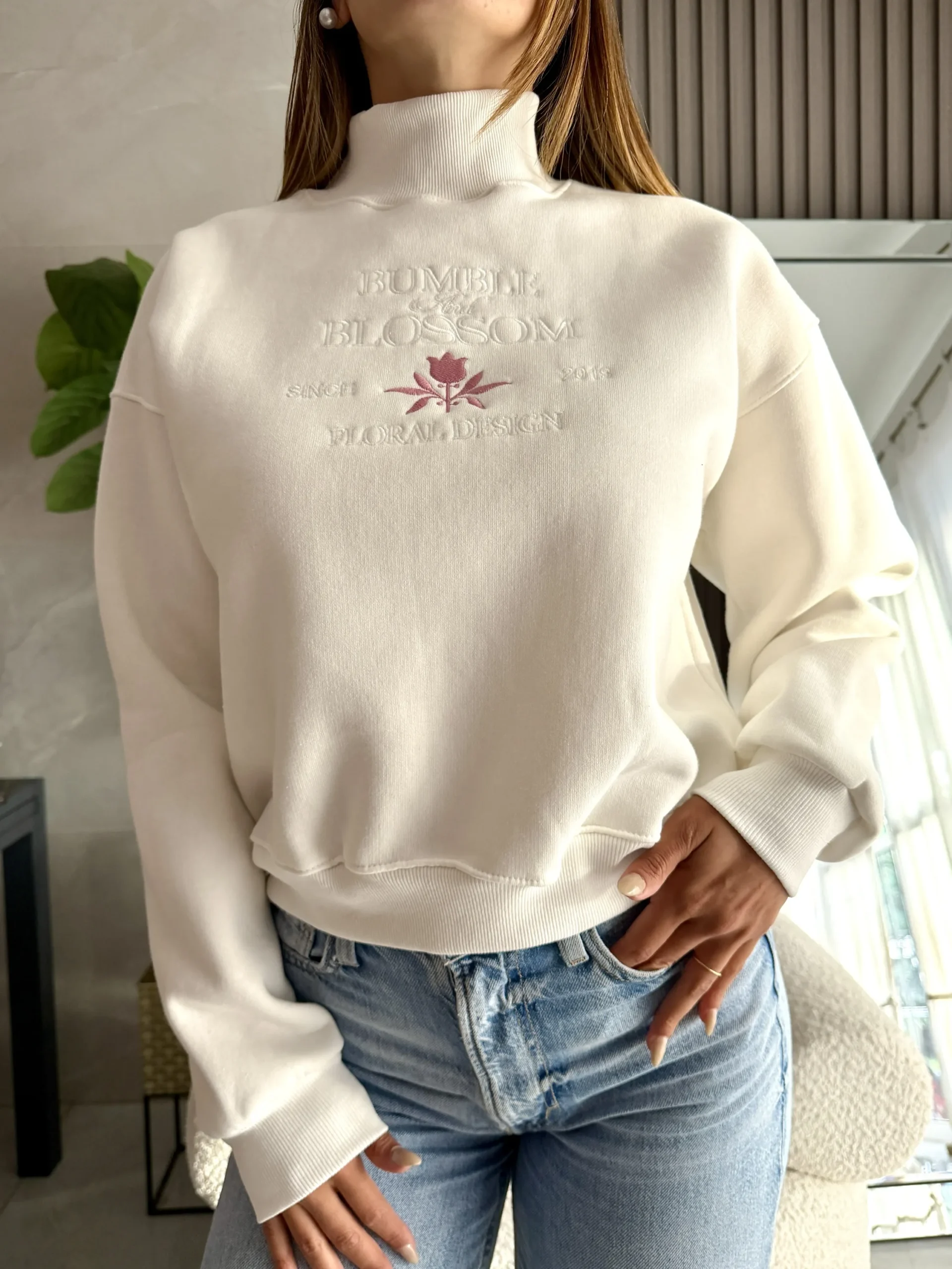 Buzo cuello alto FLORAL DESIGN