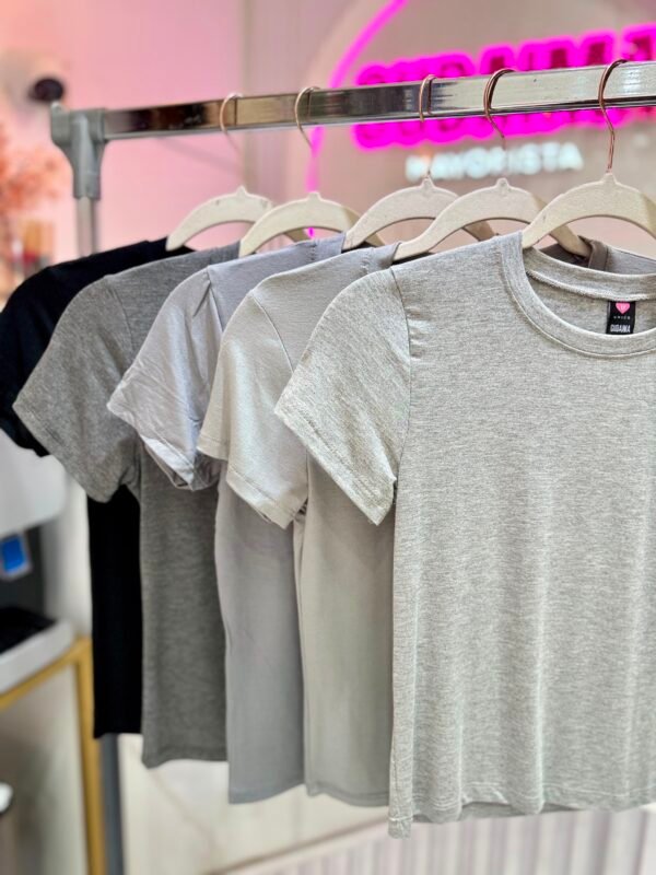 Remera básica - Imagen 4