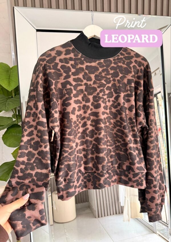 Buzo Print Cuello Alto - Imagen 2