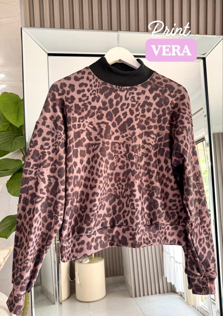 Buzo Print Cuello Alto