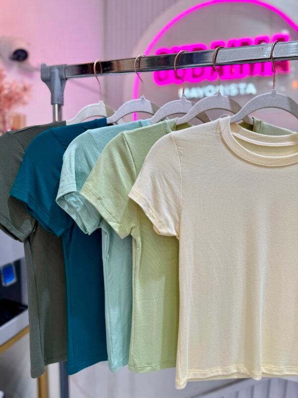 Remera básica - Imagen 6