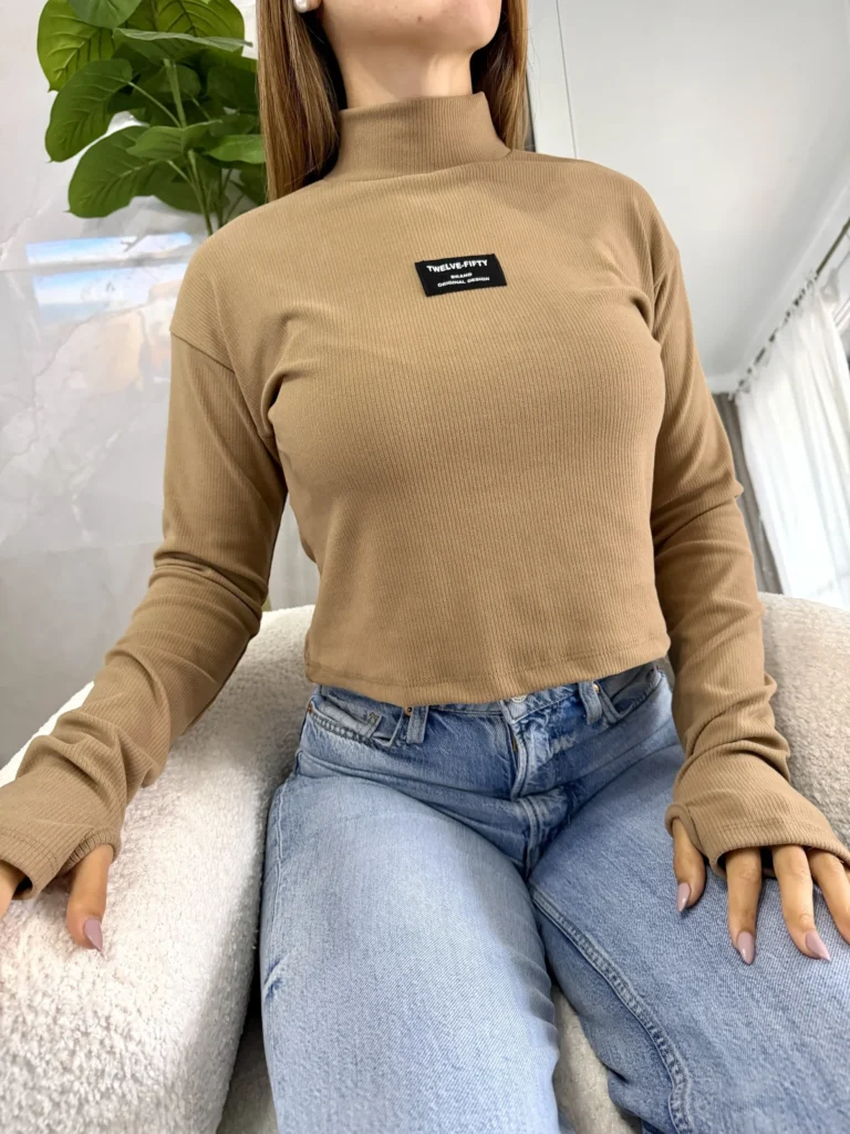 Polera dedal C/aplique