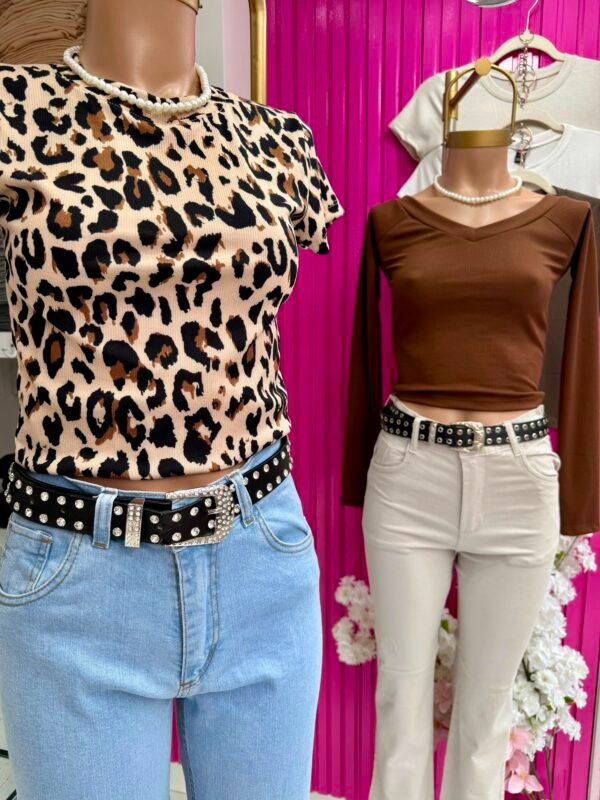 Remera Print🤎 - Imagen 5