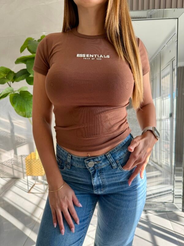Remera Ribb Aplique Essentials - Imagen 4