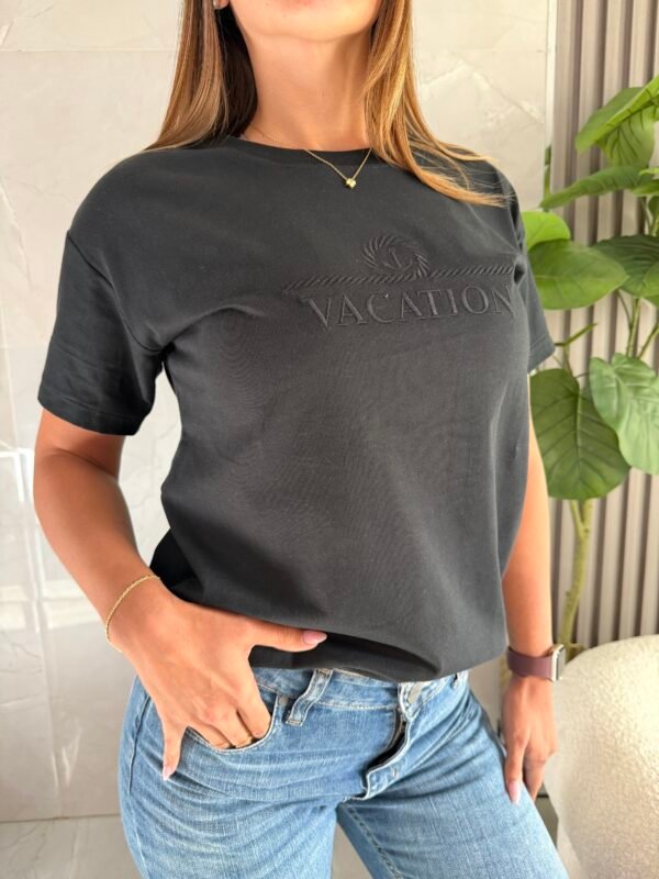 Remera Bordada VACATION - Imagen 7