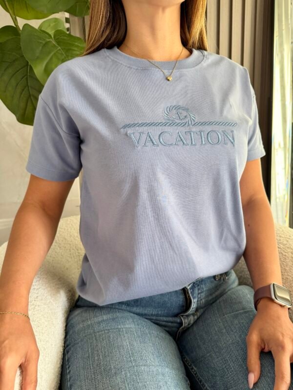 Remera Bordada VACATION - Imagen 4