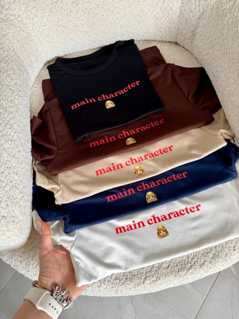 Remera MAIN CHARACTER