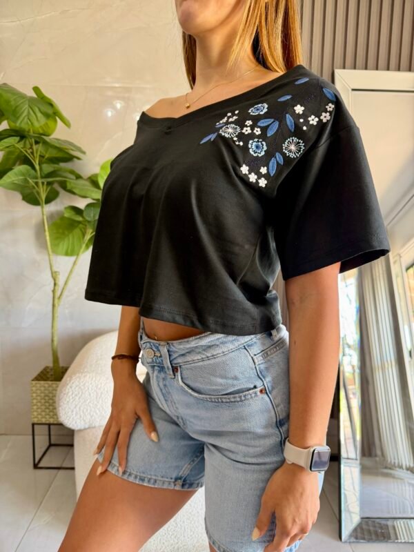 Reme CROP FLORES AZULES - Imagen 2